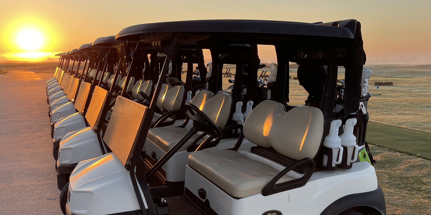How to host a golf outing